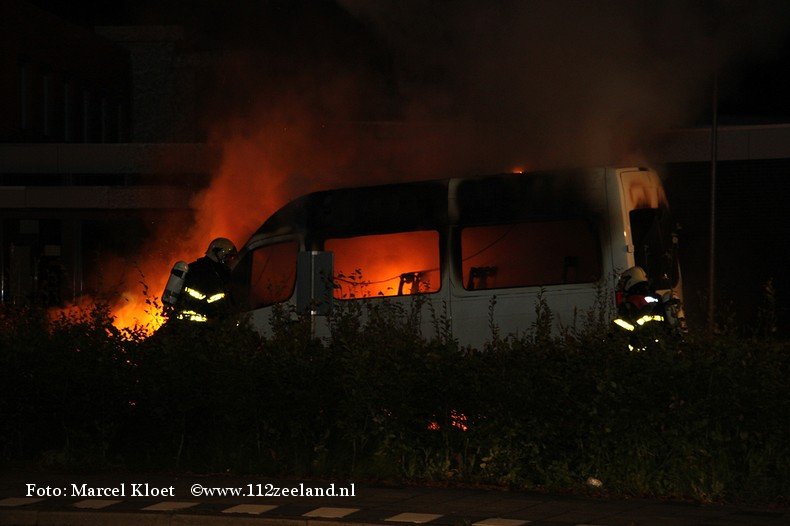 autobrand Beukenstraat (17)-BorderMaker.jpg